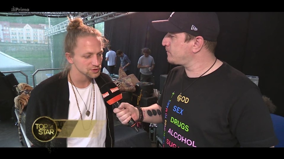 13. 5. 2018 TOP STAR: MUZIKANT TOMÁŠ KLUS VYSTOUPIL NA "LABE FESTU" - VYSTUPOVAL S BORELIÓZOU